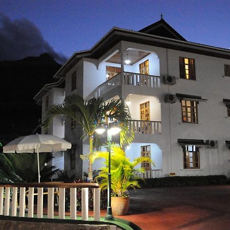 La Fontaine Holiday Apartment Бель-Омбр Экстерьер фото
