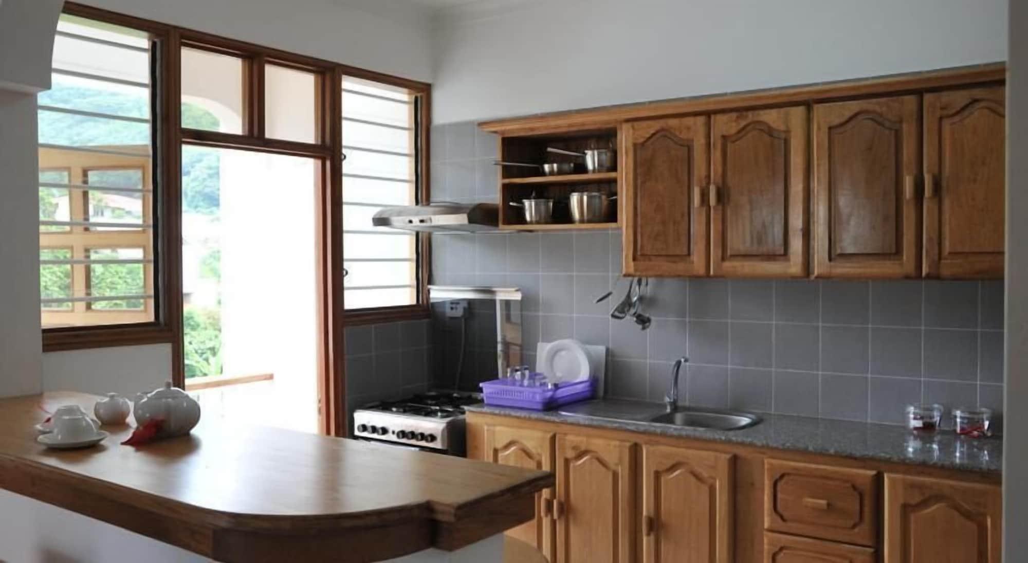 La Fontaine Holiday Apartment Бель-Омбр Экстерьер фото