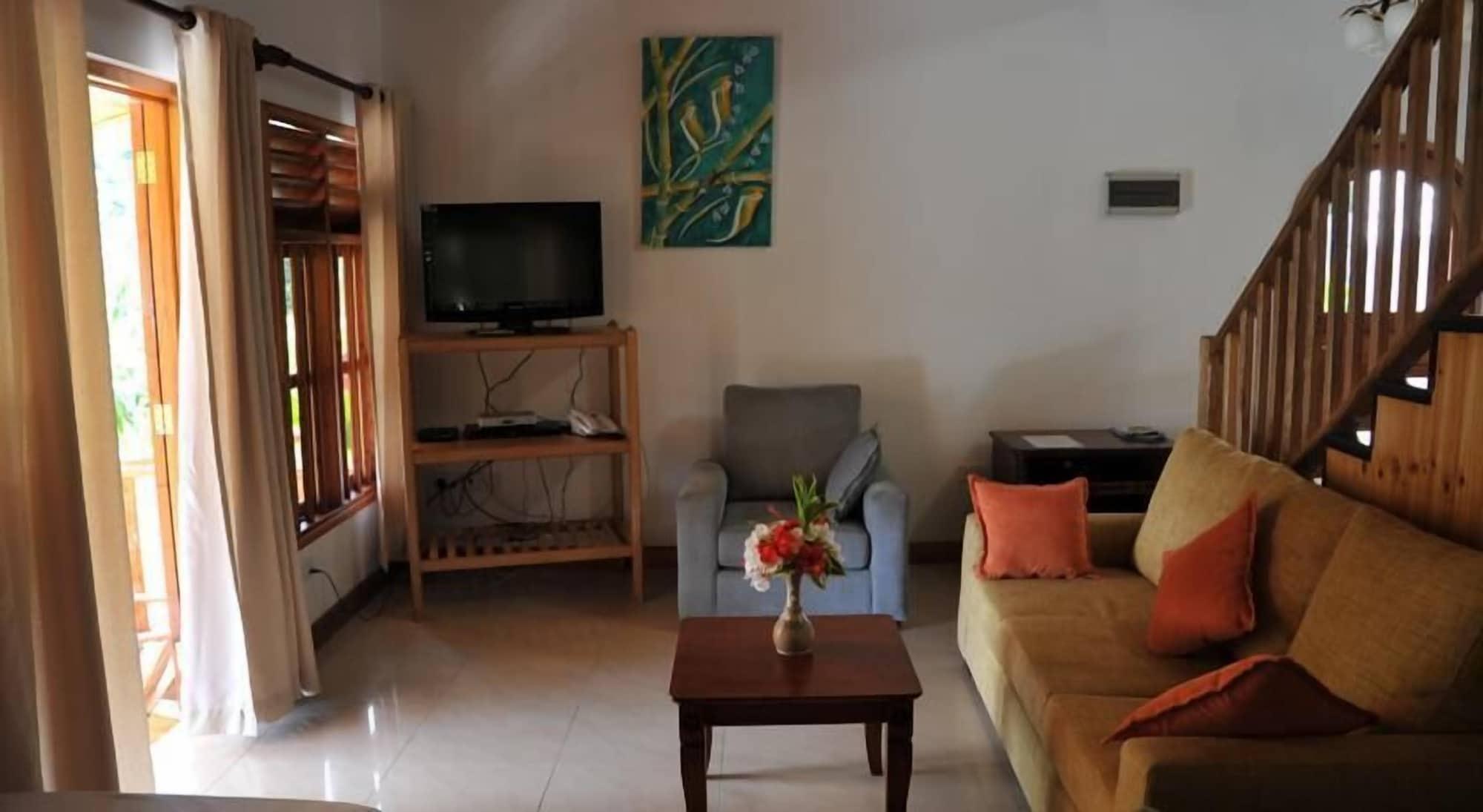 La Fontaine Holiday Apartment Бель-Омбр Экстерьер фото