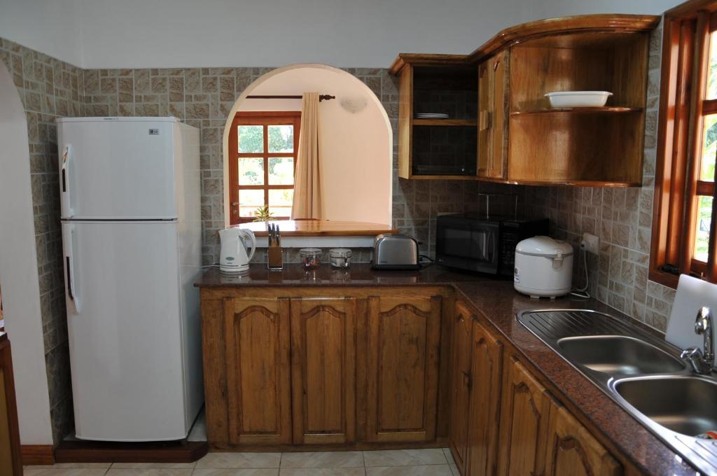 La Fontaine Holiday Apartment Бель-Омбр Номер фото