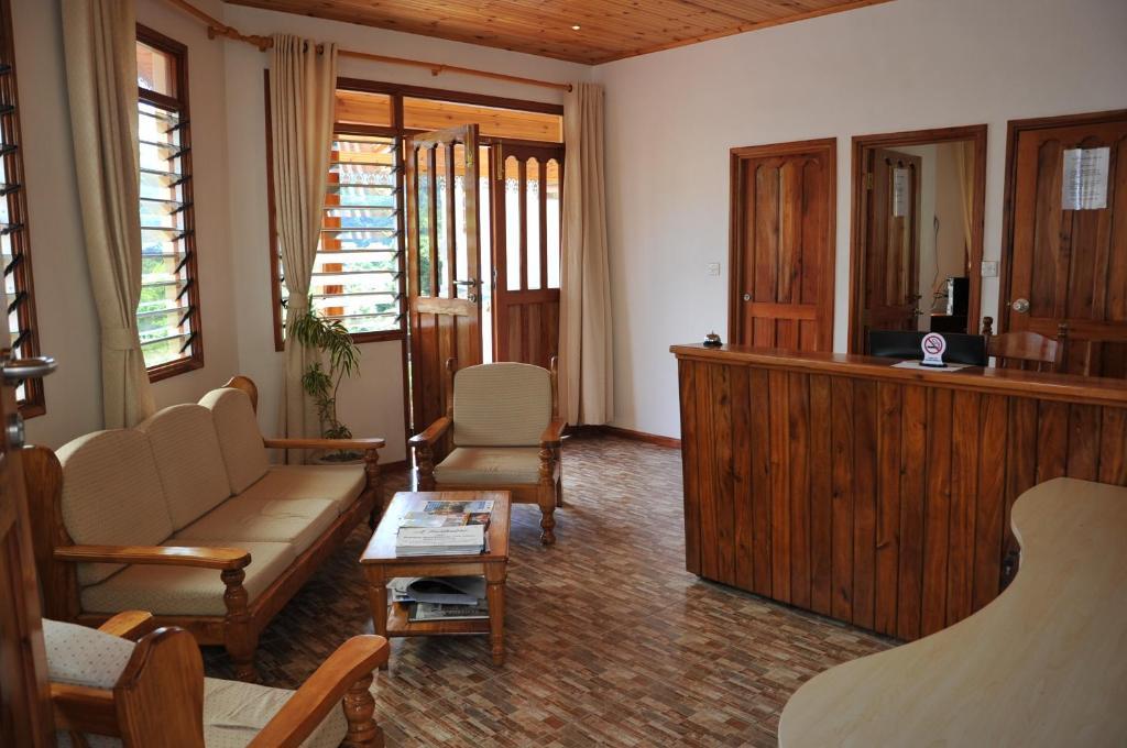 La Fontaine Holiday Apartment Бель-Омбр Экстерьер фото